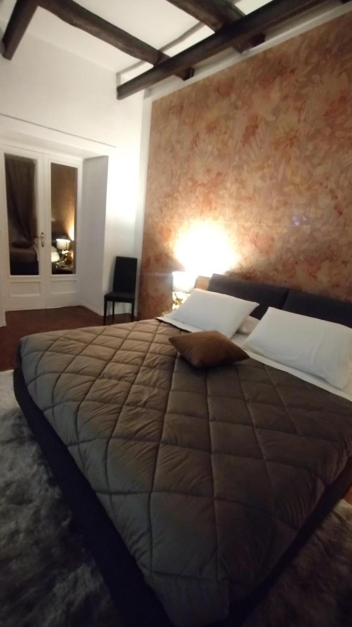 נאפולי Plebiscito Suite Apartment מראה חיצוני תמונה