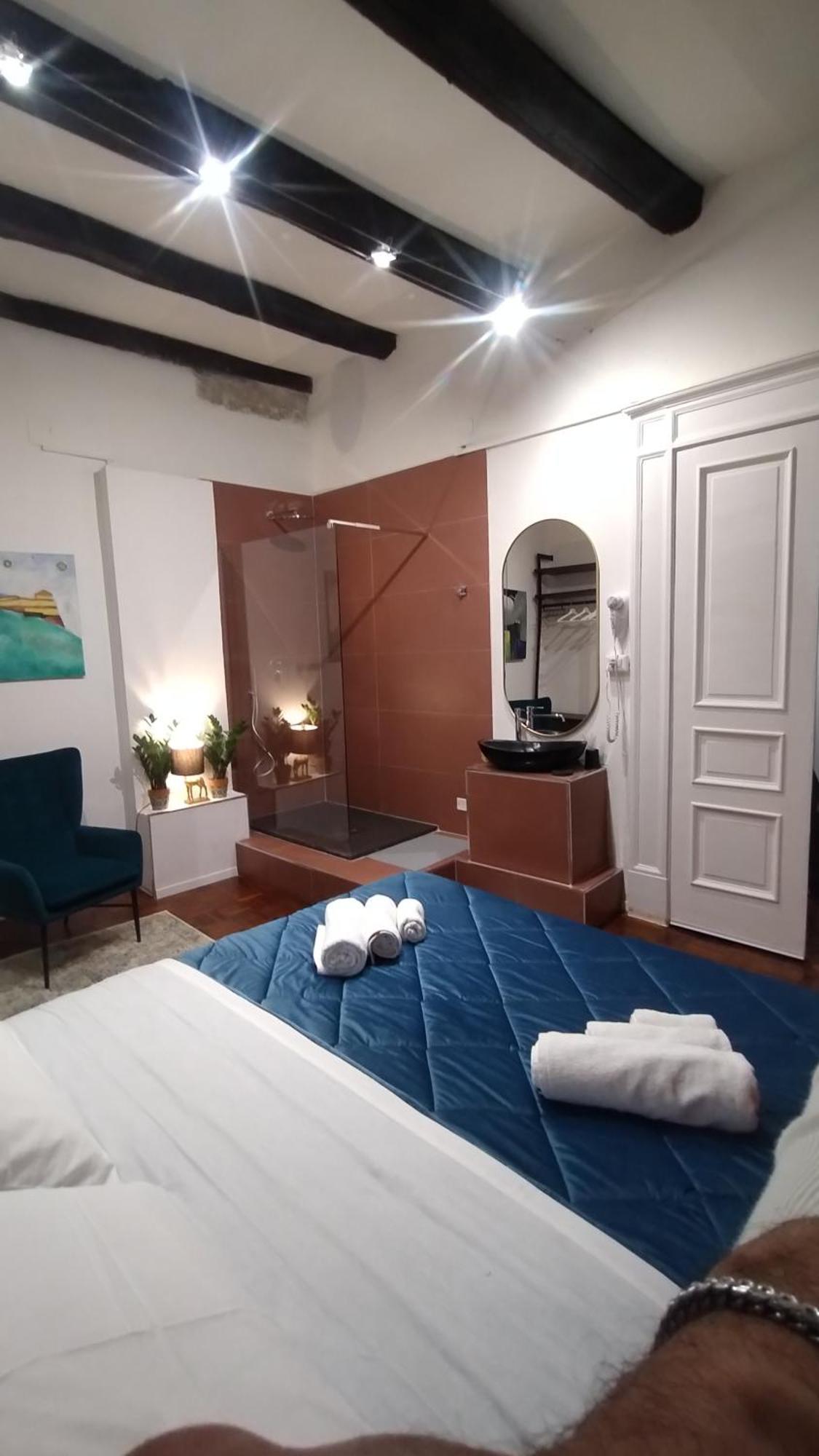 נאפולי Plebiscito Suite Apartment מראה חיצוני תמונה